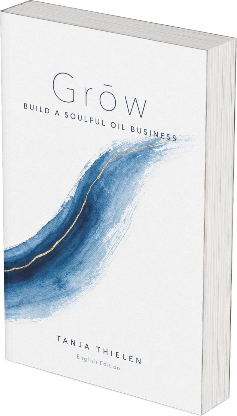 The book Grōw by Tanja Thielen, English edition, in 3D.